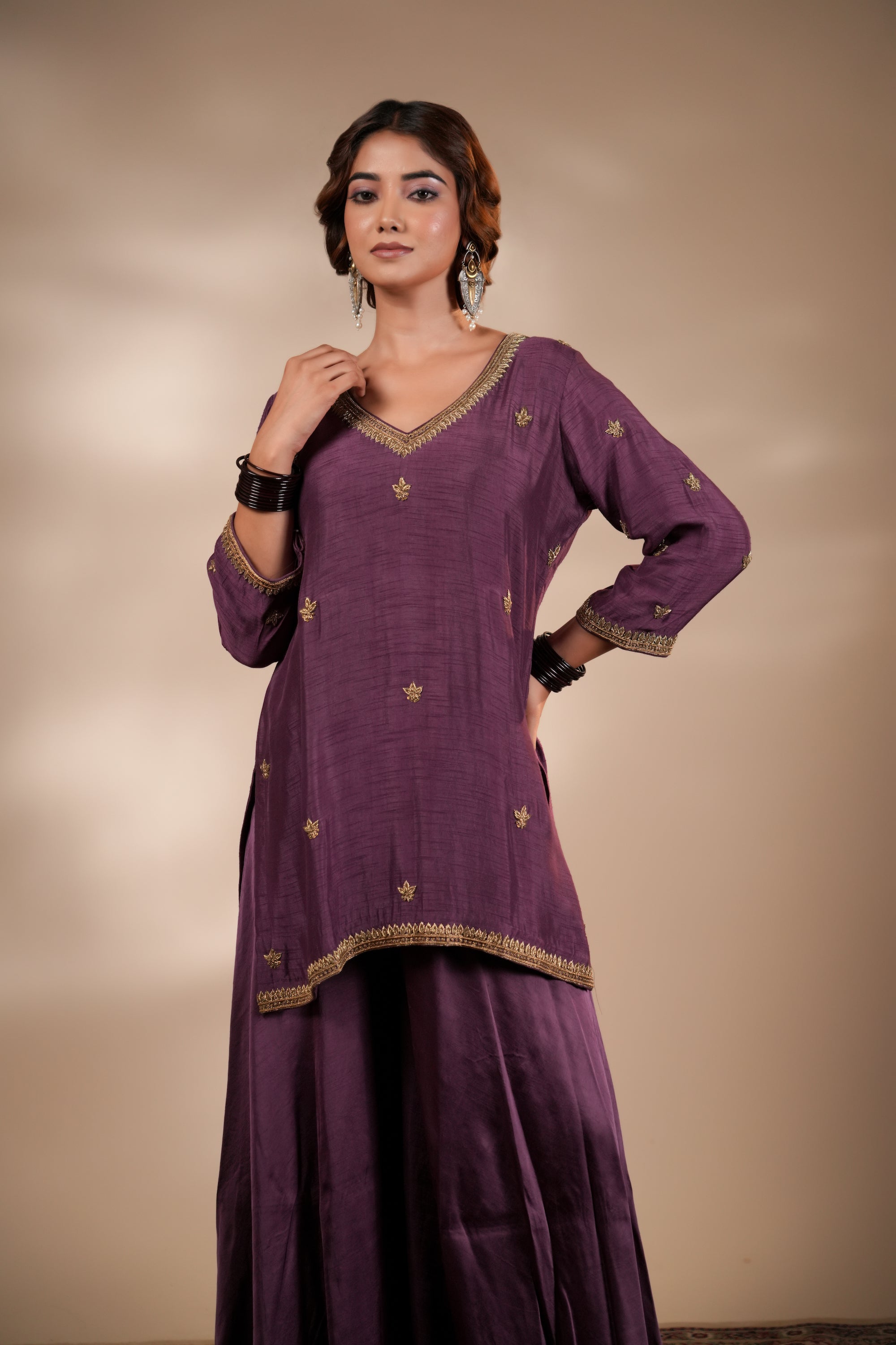 Madhu Sharara Set