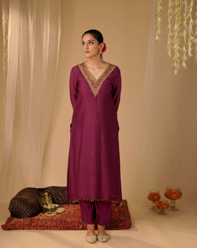 Magenta V-neck Tunic Set