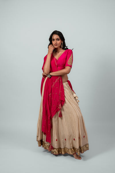 Gulabi Lehenga Set